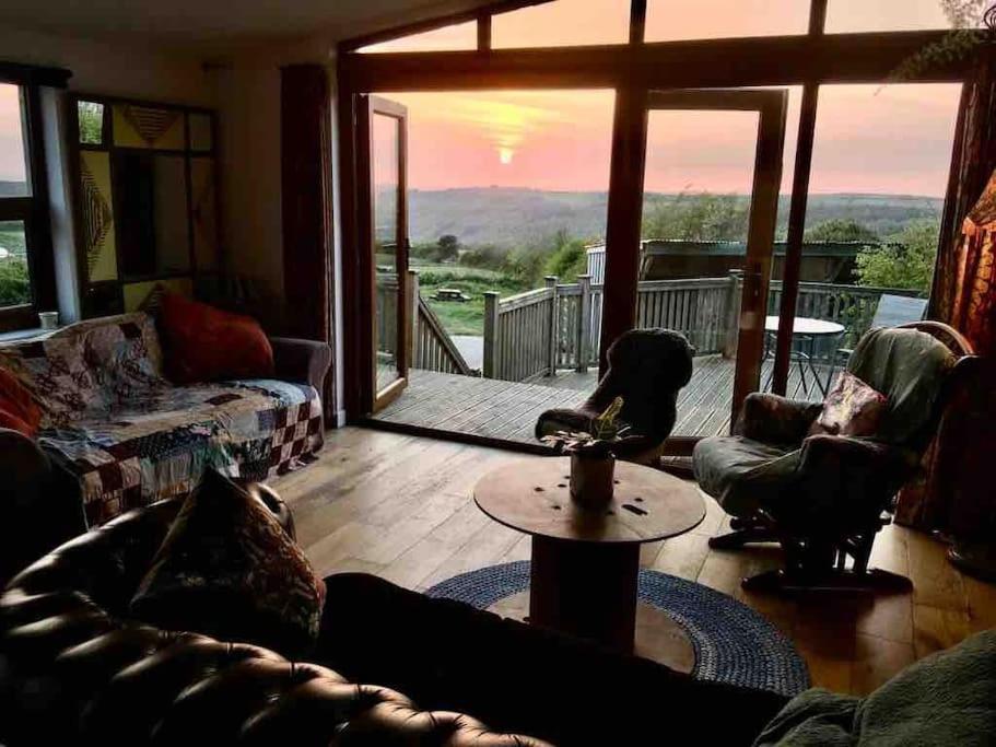 Spacious Cabin On Isolated Farm With Sea View 布德 外观 照片