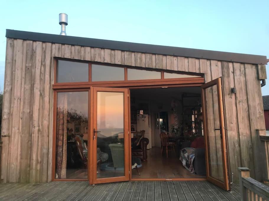 Spacious Cabin On Isolated Farm With Sea View 布德 外观 照片