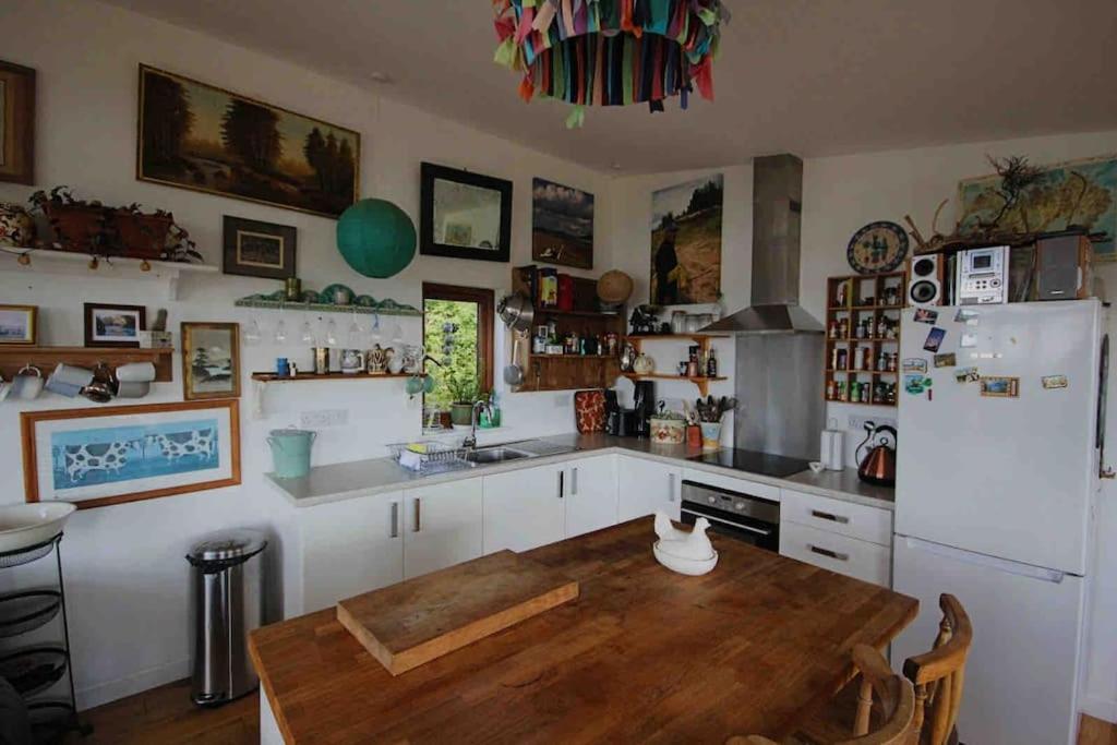 Spacious Cabin On Isolated Farm With Sea View 布德 外观 照片