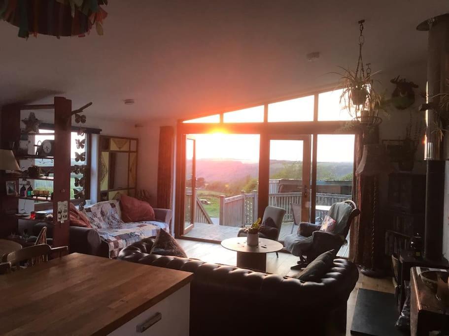 Spacious Cabin On Isolated Farm With Sea View 布德 外观 照片