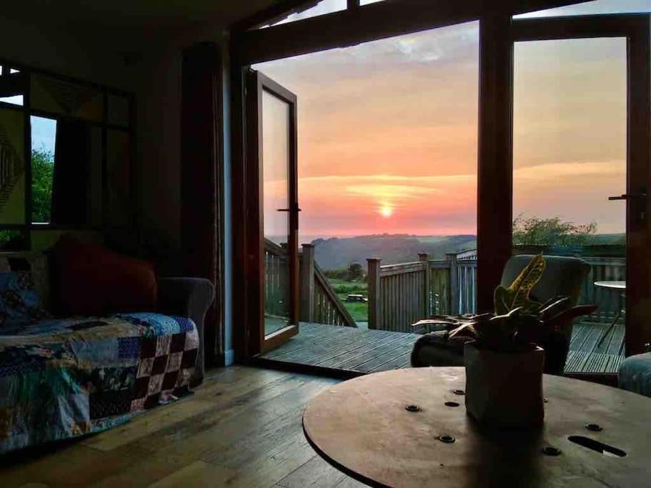 Spacious Cabin On Isolated Farm With Sea View 布德 外观 照片